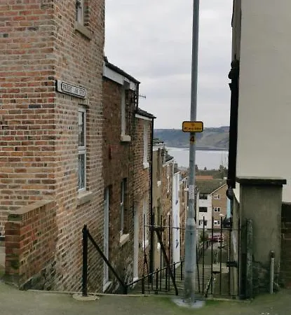 St Marys Walk House Дом отдыха Скарборо